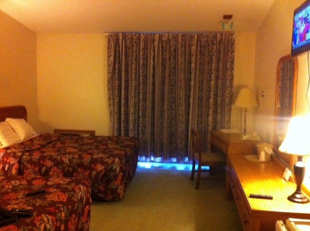 Timber Inn Motel Phillips Zewnętrze zdjęcie