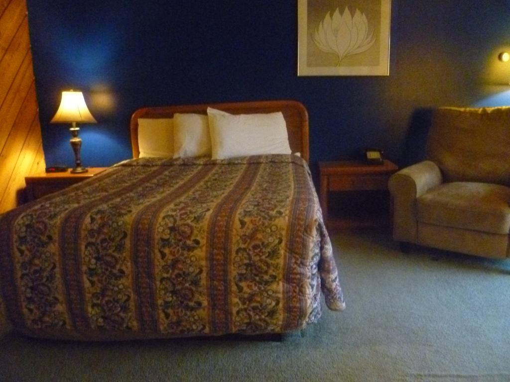 Timber Inn Motel Phillips Zewnętrze zdjęcie